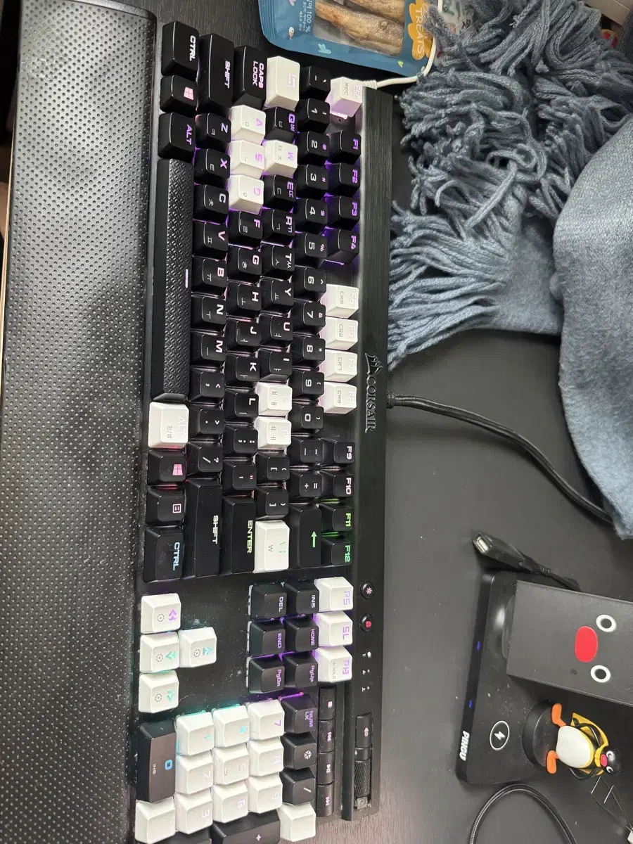 커세어 k70 lux rgb 갈축